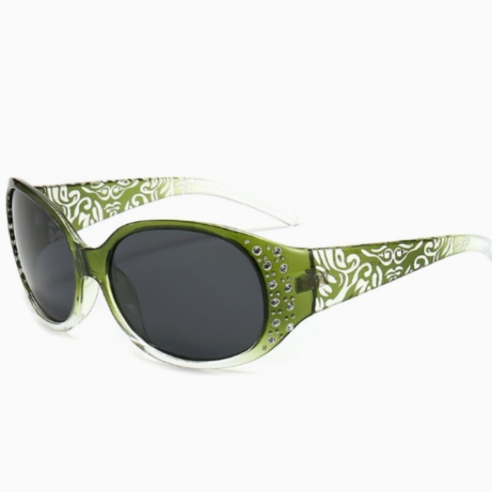 Elegant Green Sunglasses with Rhinestone Detail